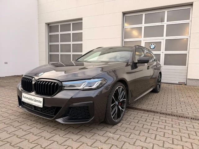 BMW 540 540d M-Sport Touring xDrive