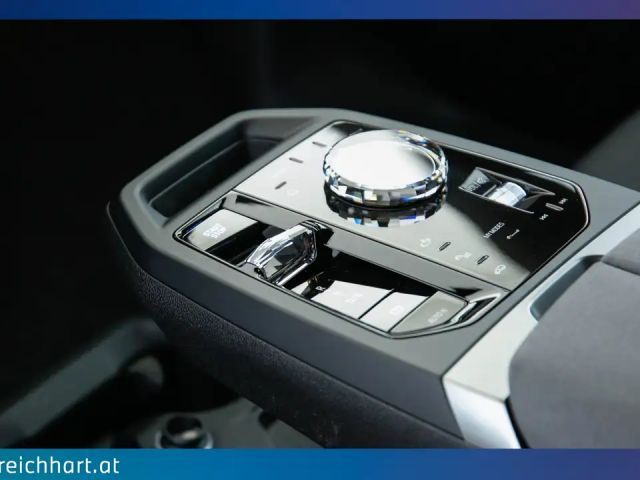 BMW iX xDrive45