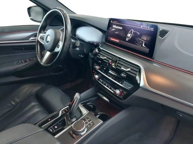 BMW 540 540d M-Sport Touring xDrive
