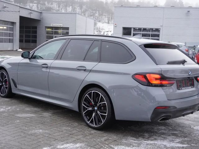 BMW 540 540d M-Sport Touring xDrive