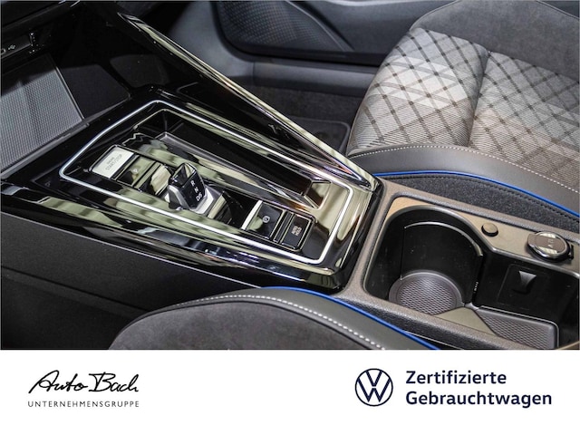 Volkswagen Golf 2.0 TDI DSG Golf VIII R-Line