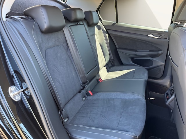 Volkswagen Golf Style