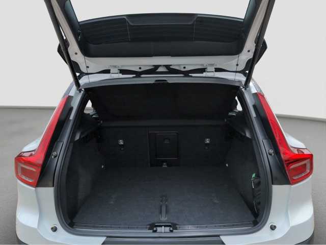 Volvo XC40 +Pur+Electric+PDCv/h+abged.Scheiben+AHKsemi+