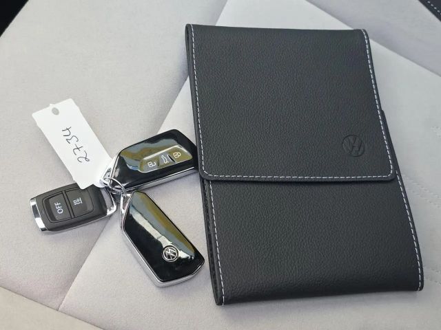 Volkswagen Tiguan TDI 4Mo STNDHZ AHK PANO A-LEDER 360° H&K