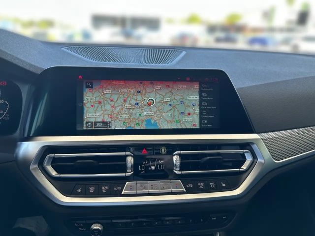 BMW 330 330e Sedan xDrive