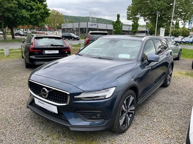 Volvo V60 Cross Country AWD Ultimate
