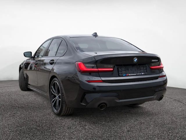 BMW 320 320d M-Sport Sedan