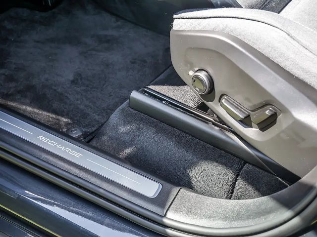 Volvo XC90 AWD Bright Plus Recharge