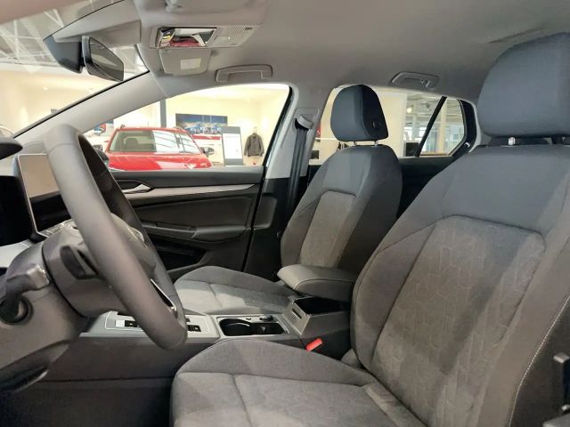 Volkswagen Golf DSG Life