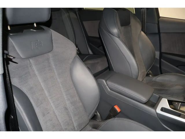 Audi A4 40 TFSI Avant Quattro