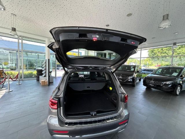 Mercedes-Benz GLB 220 4MATIC GLB 220 d