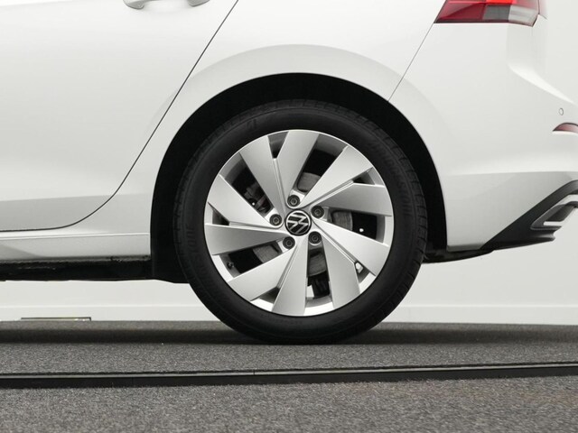 Volkswagen Golf 1.5 eTSI DSG Golf VIII Style