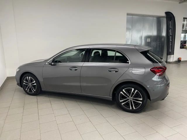 Mercedes-Benz A 200 Progressive