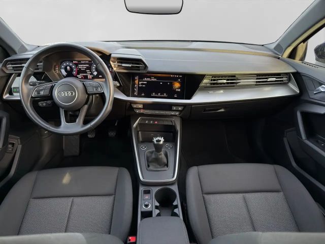 Audi A3 30 TFSI Sedan