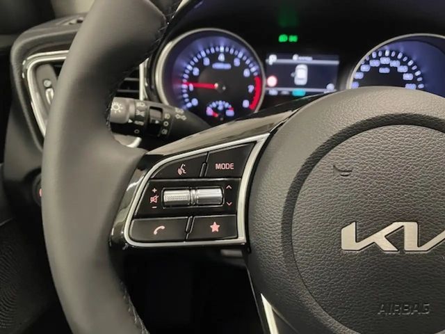 Kia Ceed Ultimate Tempomat VerkehrszeichenERK Navi