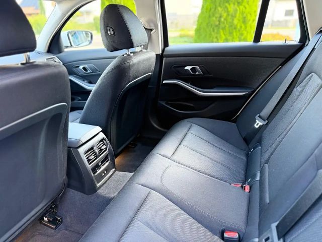 BMW 318 318i Touring