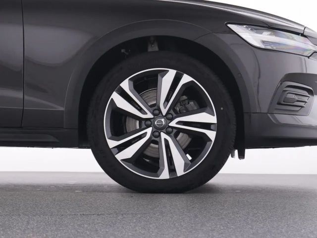 Volvo V60 Cross Country AWD Plus