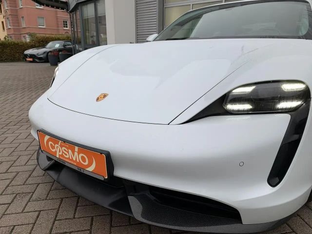 Porsche Taycan S Turbo