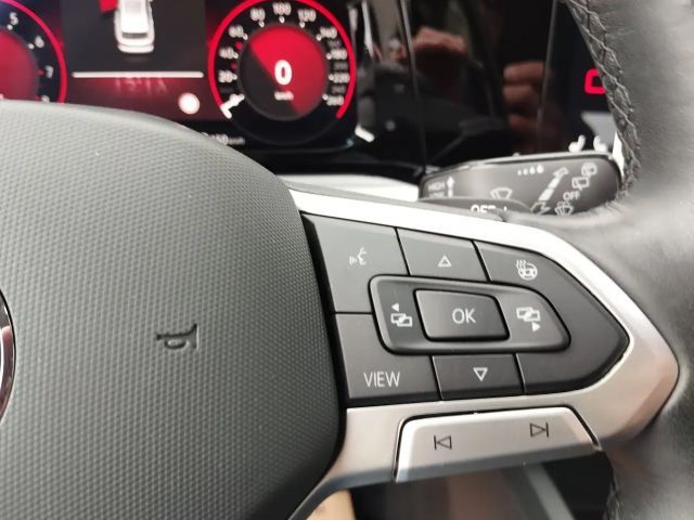 Volkswagen Golf DSG Life Variant