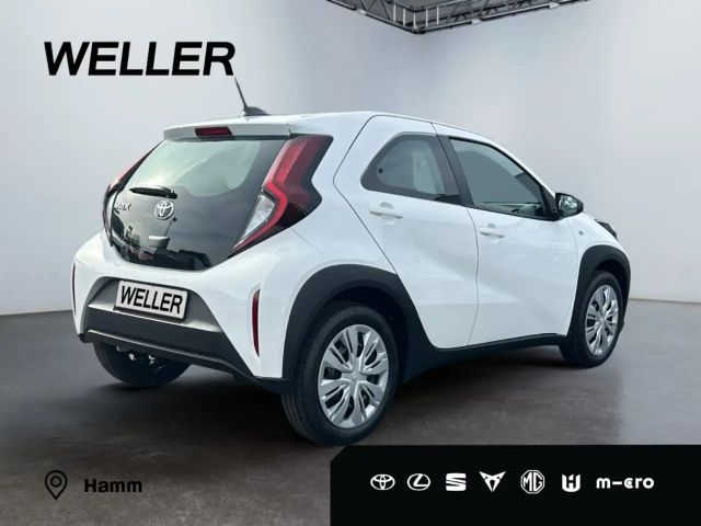Toyota Aygo X Hatchback Play X-play