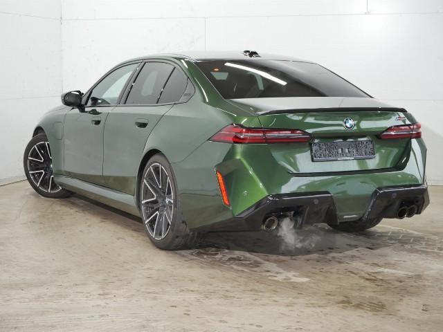 BMW M5 Sedan