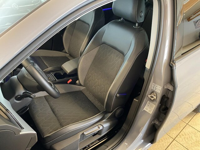 Volkswagen Golf 1.5 TSI BMT Golf VIII