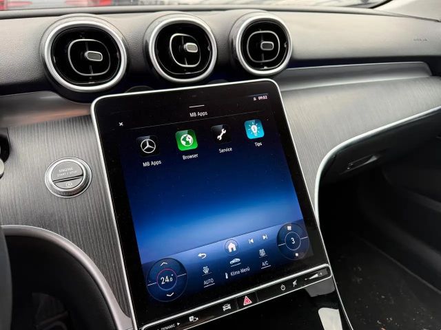 Mercedes-Benz C 200 Sedan