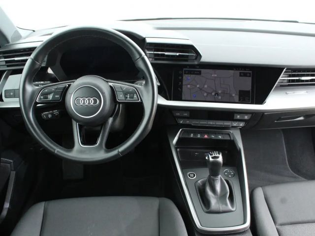 Audi A3 30 TFSI Sedan