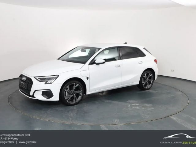 Audi A3 40 TFSI Hybride Sedan