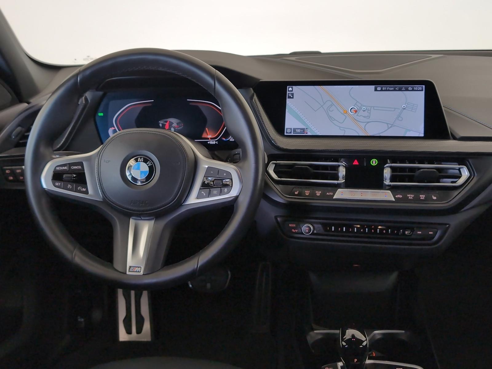 BMW 118 118i M-Sport Sedan