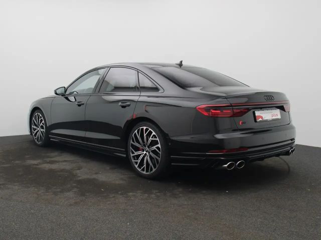 Audi S8 Quattro
