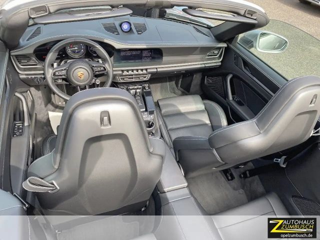 Porsche 911 4 Cabrio Carrera GTS