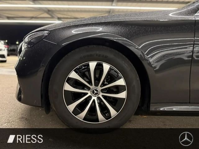 Mercedes-Benz E 220 AVANTGARDE E 220 d Estate