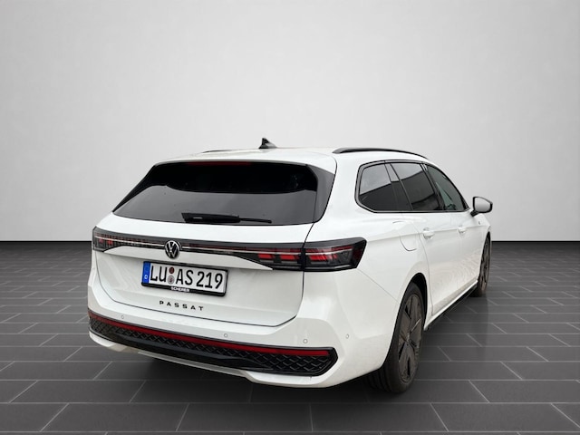 Volkswagen Passat 2.0 TDI IQ.Drive R-Line Variant