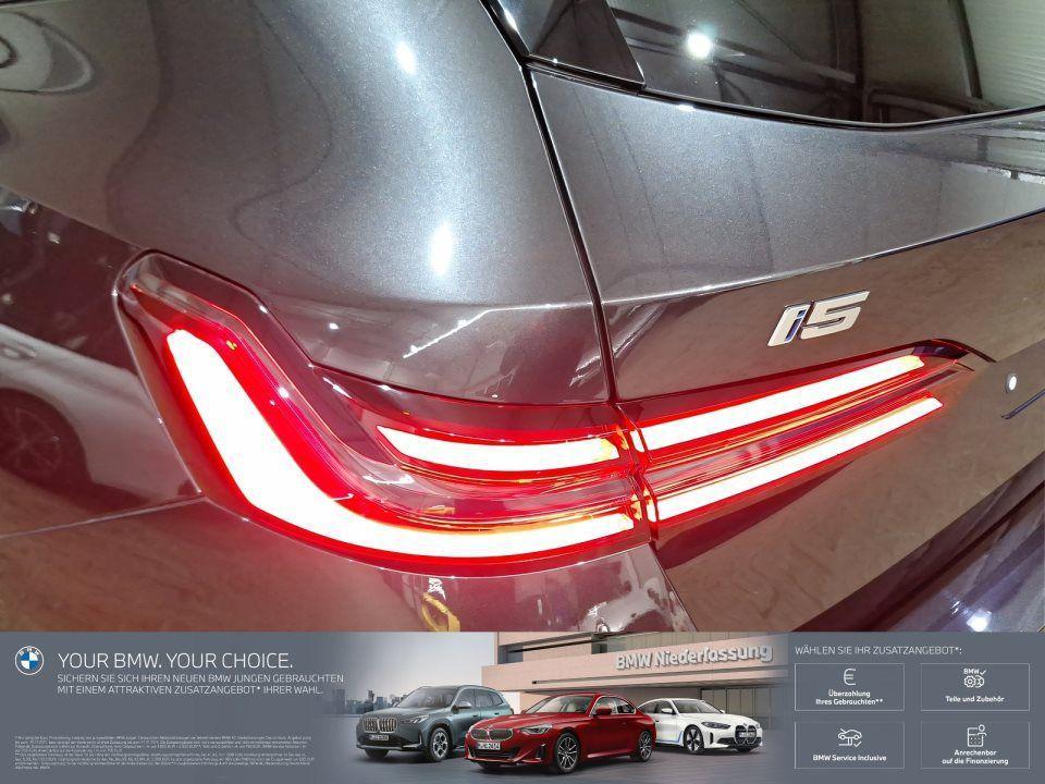 BMW i5 Touring eDrive40