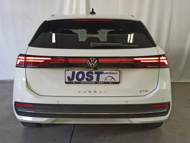 Volkswagen Passat 1.5 eTSI Business DSG Variant