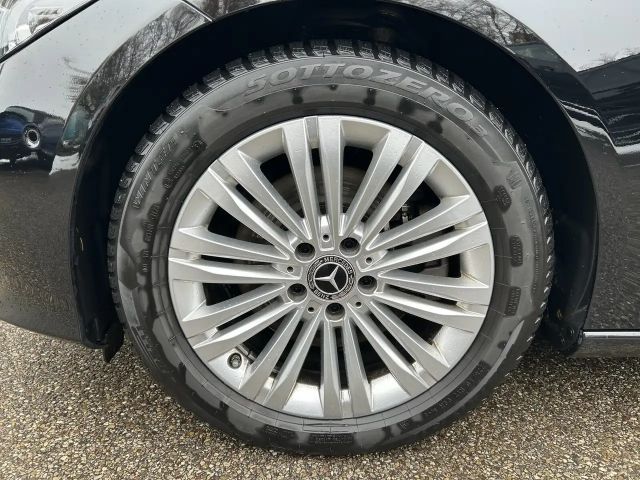 Mercedes-Benz C 200 AVANTGARDE C 200 d Estate