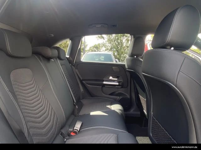 Mercedes-Benz B 180 Progressive