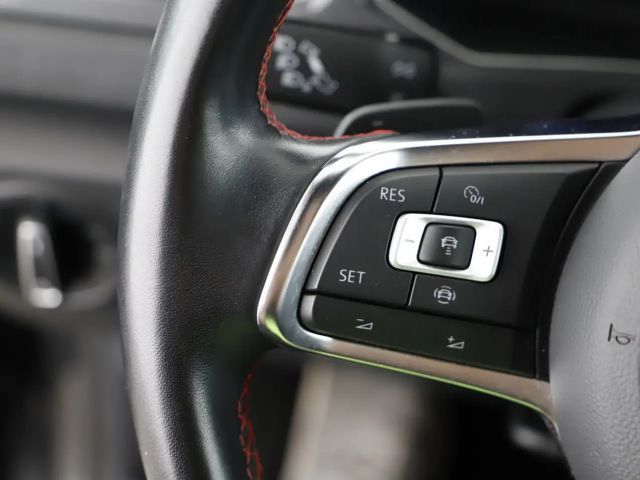 Volkswagen T-Roc ACT DSG Sport