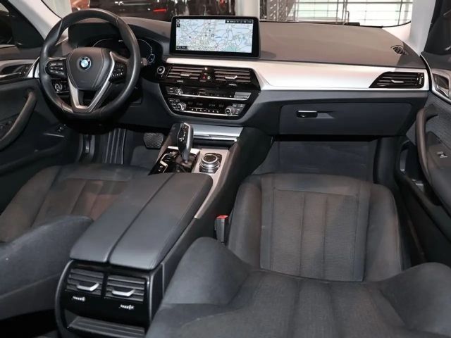BMW 530 530e Touring