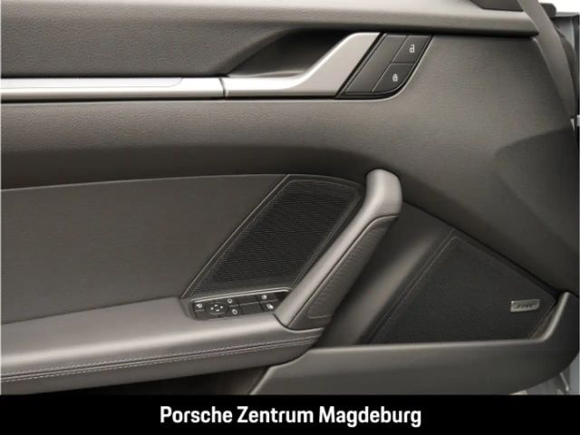 Porsche 992 Carrera Coupé