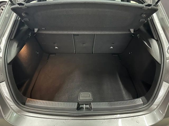 Mercedes-Benz A 250 *Carplay*LED*Kamera*Pano-Schiebe*