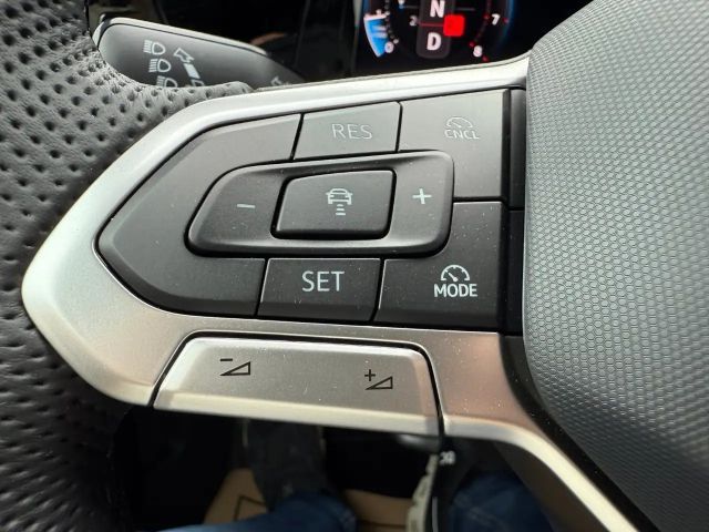 Volkswagen Golf DSG Sport Variant