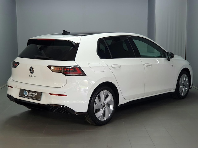 Volkswagen Golf 1.5 eTSI DSG R-Line