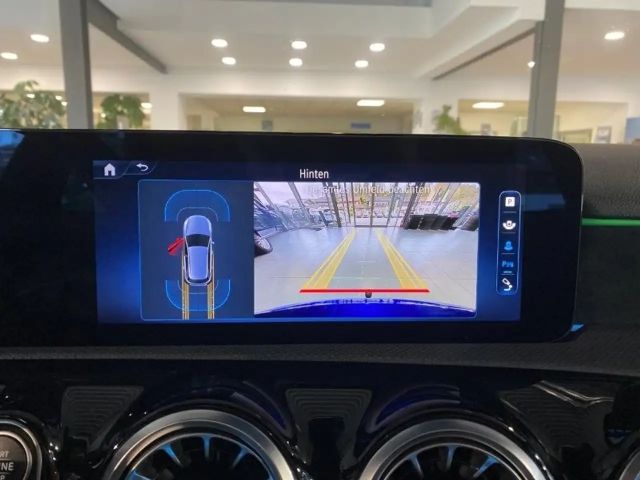 Mercedes-Benz A 200 AMG Line