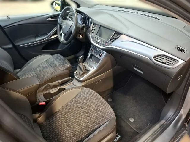 Opel Astra 1.5 Turbo Edition Sports Tourer