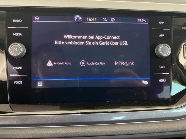 Volkswagen Polo 1.0 TSI DSG R-Line