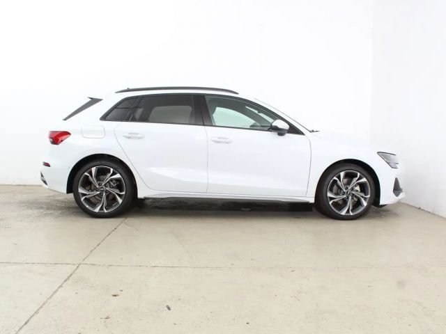 Audi A3 30 TFSI Sedan