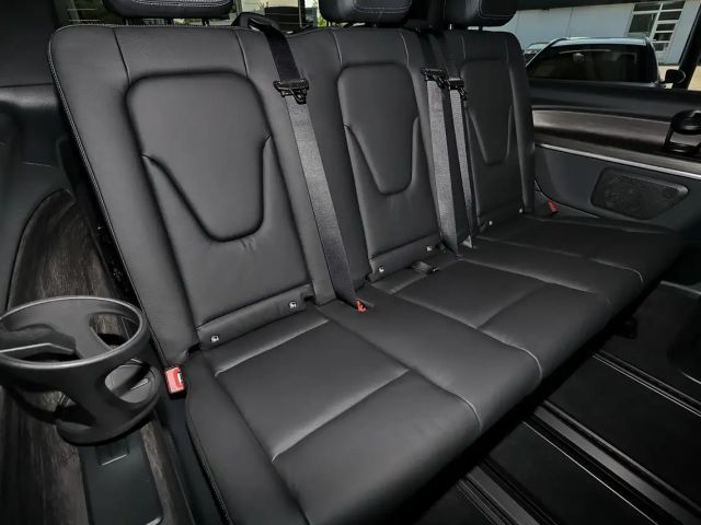 Mercedes-Benz V 300 AMG Line V 300 d