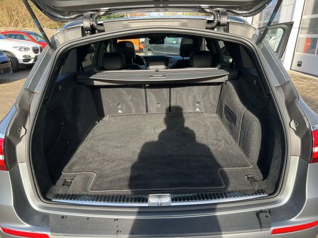 Mercedes-Benz E 220 AMG Line E 220 d Estate